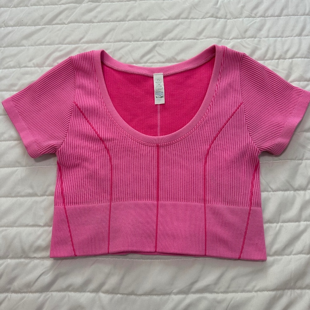 Aerie Offline Small Crop Ribbed Bright Pink Top